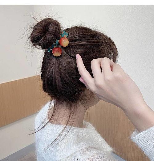 成人绳子扎头发视频,成人绳子扎发教程，打造时尚发型新潮流