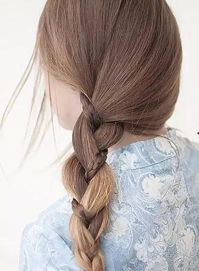 编发成人简单披肩视频,一学就会的成人简单披肩教程